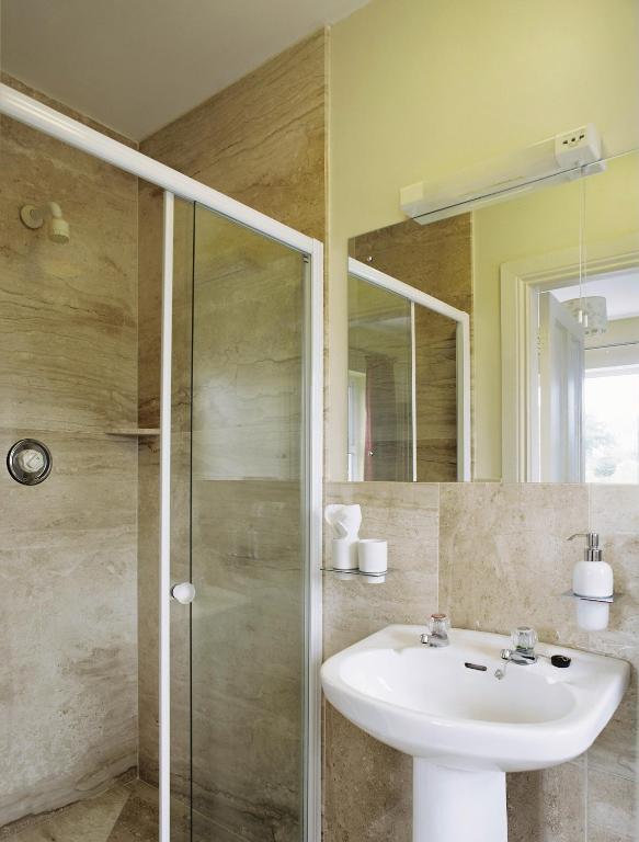 Greenlawn Lodge Лісдунварна Номер фото